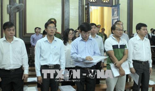 Tạm dừng xét xử vụ án cố ý làm trái tại Navibank ảnh 1